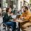 Rencontre amoureuse avec un handicap : comment parler de ses besoins sans se définir par eux ?